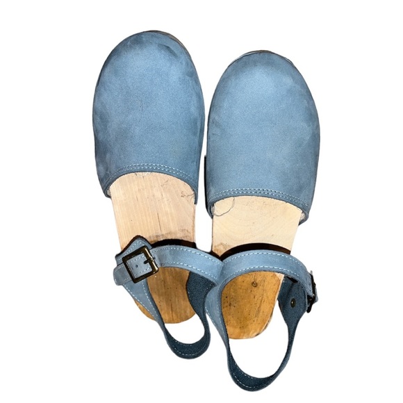 Madden Girl Blue Clogs - Picture 1 of 6
